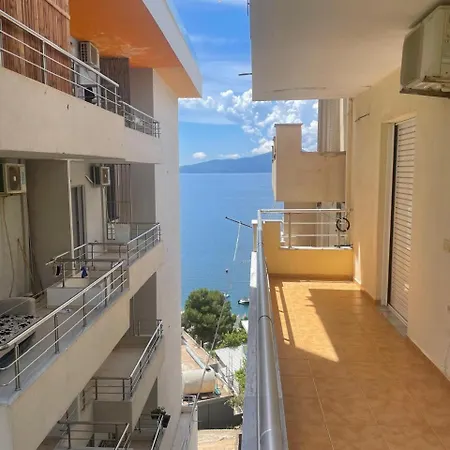 Classic Sea View * ساراندا